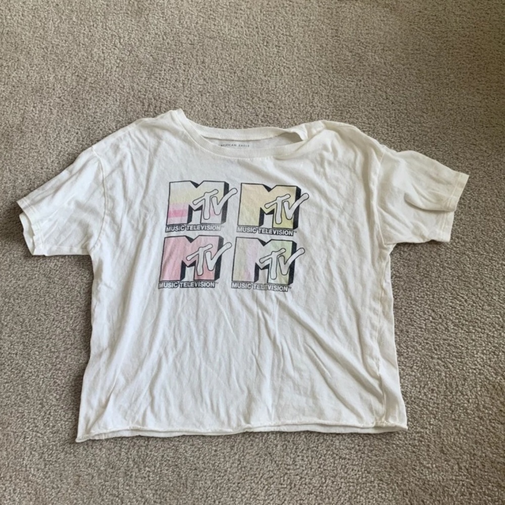 American Eagle crop top